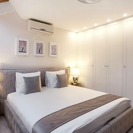 Hills Park Skylight Luxury Апартаменты *