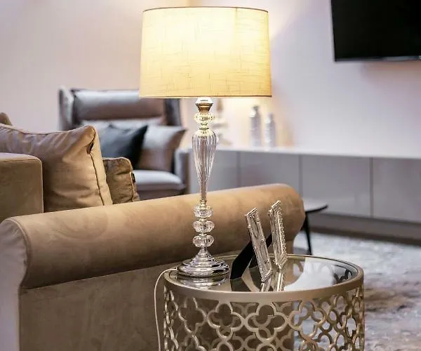 Apartment Luxury For Everyone - Hills Park Lux 1 *